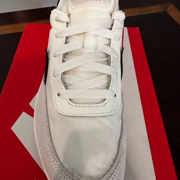 Nike White and Black Athletic Shoes BRAND NEW - Picture 8 of 12